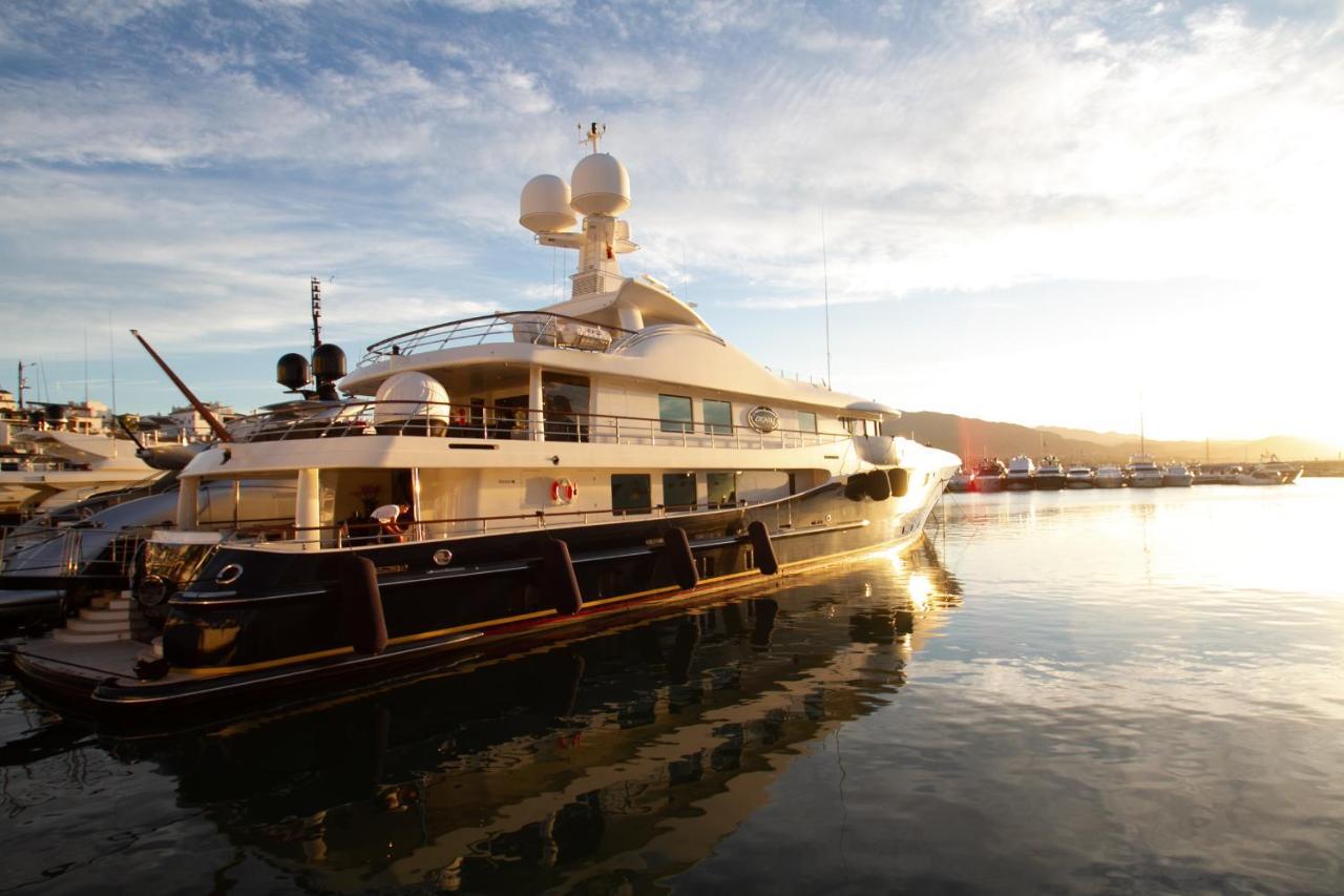 Marbella Banus Suites Exterior photo