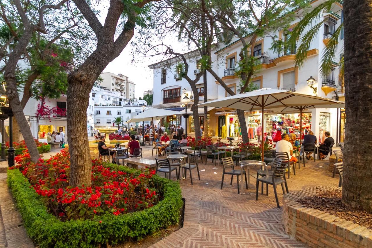 Marbella Banus Suites Exterior photo