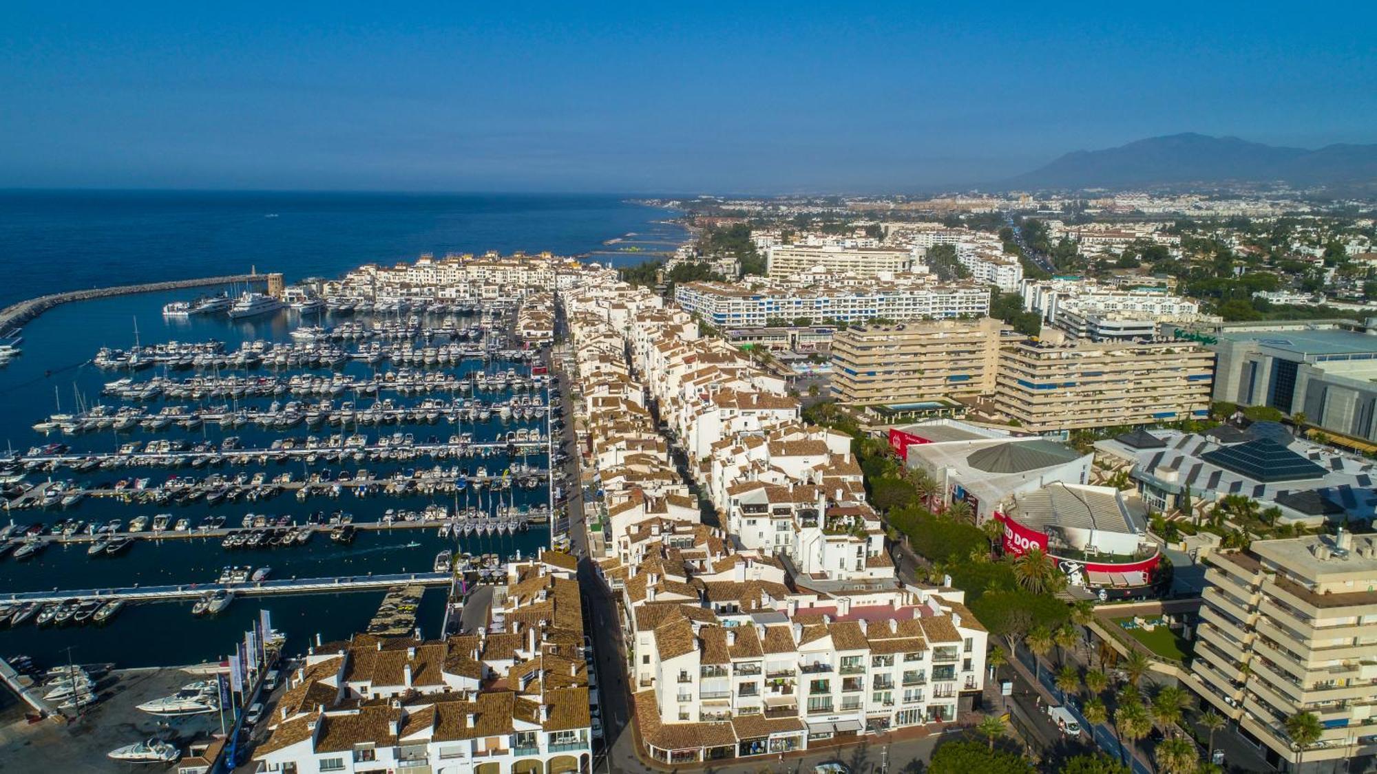 Marbella Banus Suites Exterior photo